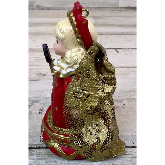 Hallmark 1999 Red Queen Ornament Madame Alexander Series 4 Alice in Wonderland - Picture 3 of 11